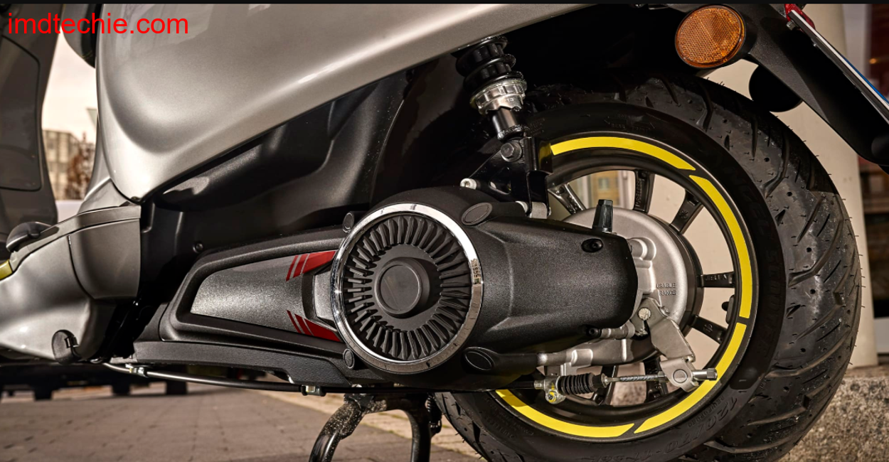 vespa-elettrica-70-1_imdtechie_com